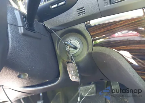 2011 Hyundai Santa Fe Limited z USA, uszkodzony, nr VIN 5XYZK3AB5BG047797